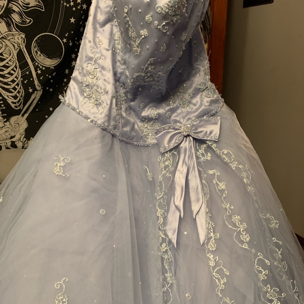 Prom dress - Picture 3 of 5
